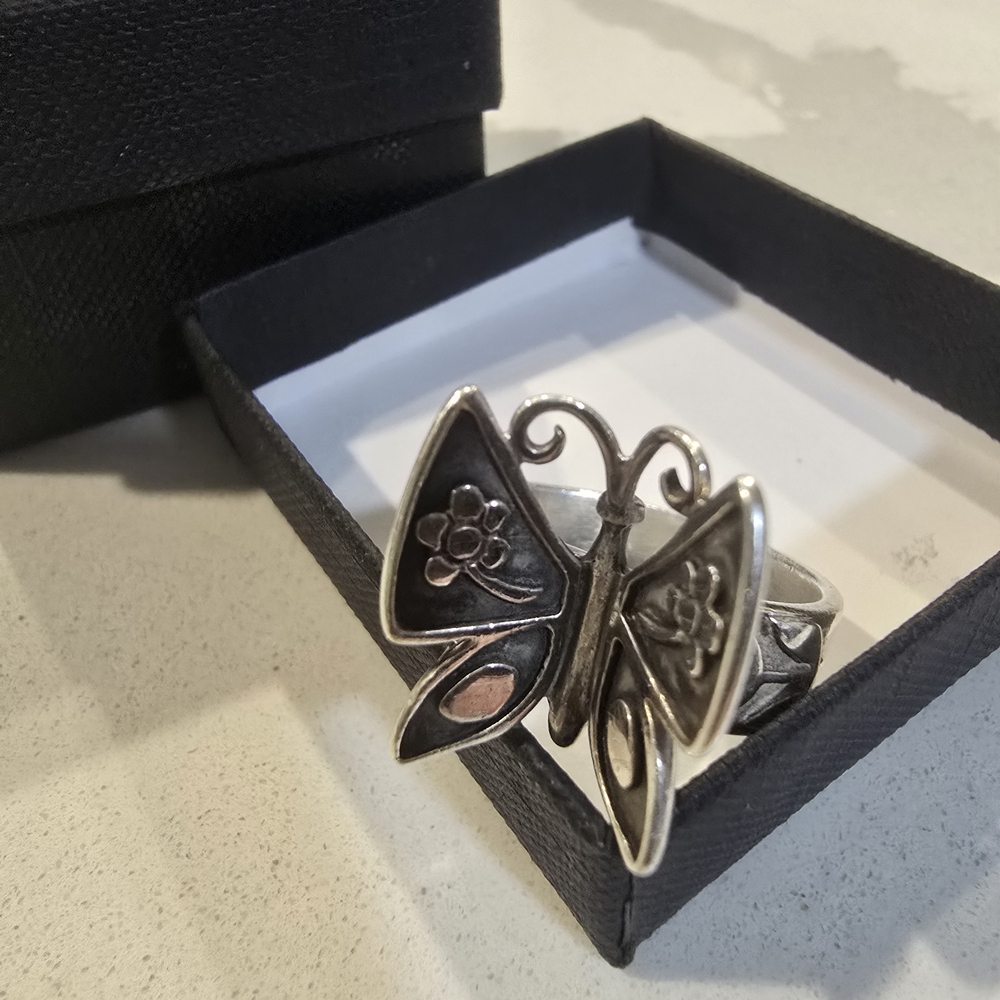 Elegant James Avery Silver Butterfly Ring